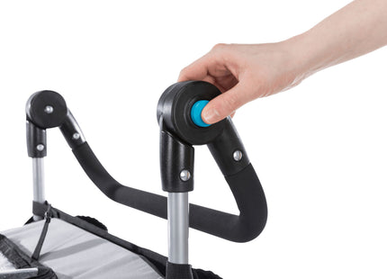 Faltbarer grauer Fahrradanhänger von Trixie für Haustiere