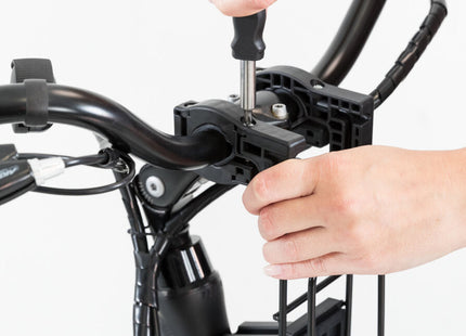 Fahrrad-Frontbox von Trixie in Schwarzgrau für unterwegs