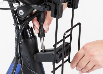 Fahrrad-Frontbox von Trixie in Schwarzgrau für unterwegs