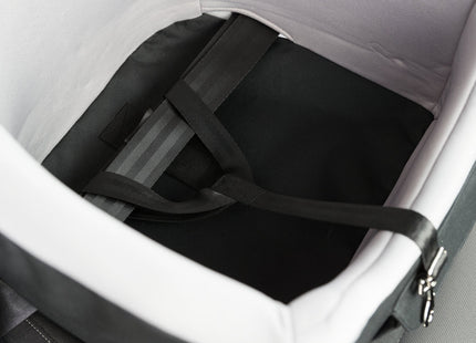 Bequemer Trixie Autositz in Schwarzgrau für unterwegs