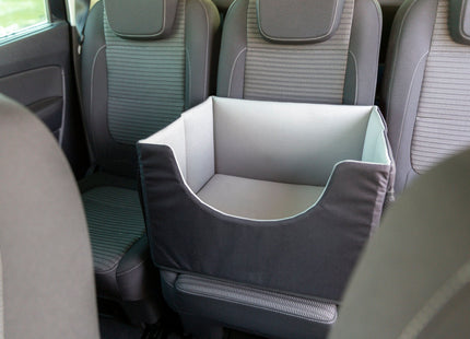 Bequemer Trixie Autositz in Schwarzgrau für unterwegs