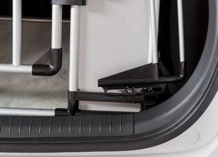 Schützendes Universal-Heckgitter in Silber-Schwarz von Trixie