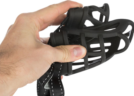 Flexibler Maulkorb aus schwarzem Silikon für Hunde von Trixie