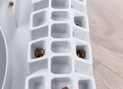 Interaktives Katzenspielzeug in Weiss - Trixie Cat Activity Fun Board